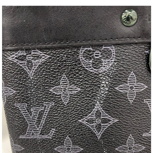 LOUIS VUITTON Monogram Eclipse Vivienne Pochette Apollo PM - Picture 7 of 13